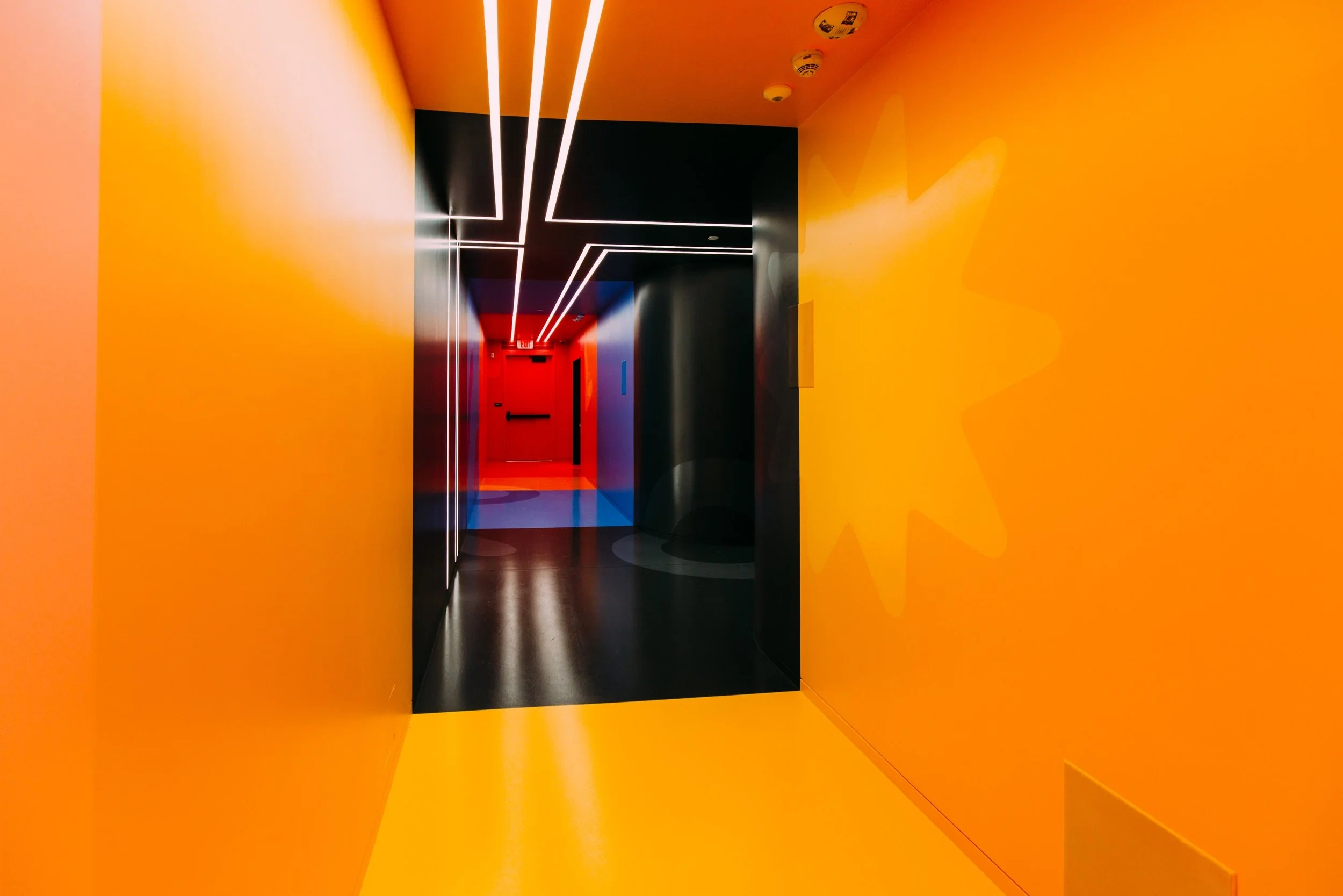 自媒体内容创作工作空间